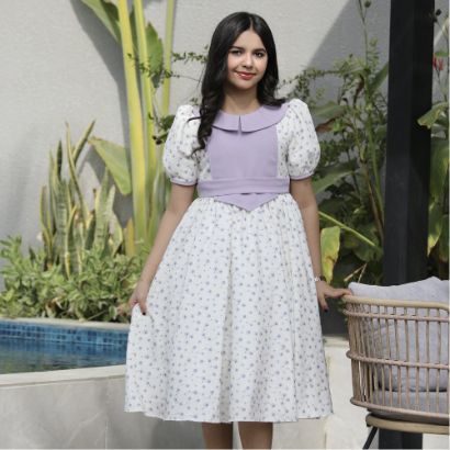 صورة فستان بناتي زهور بنفسجي | تصميم بقطعة صدر منسدلة وحزام - 1140